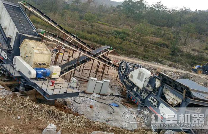 反擊式移動破碎站行走自如，產(chǎn)量高