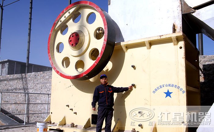 日產(chǎn)千噸破碎機